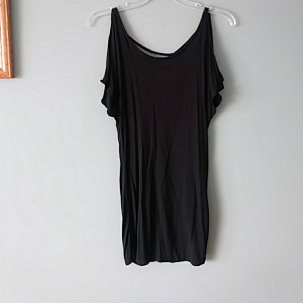 Cold shoulder black top